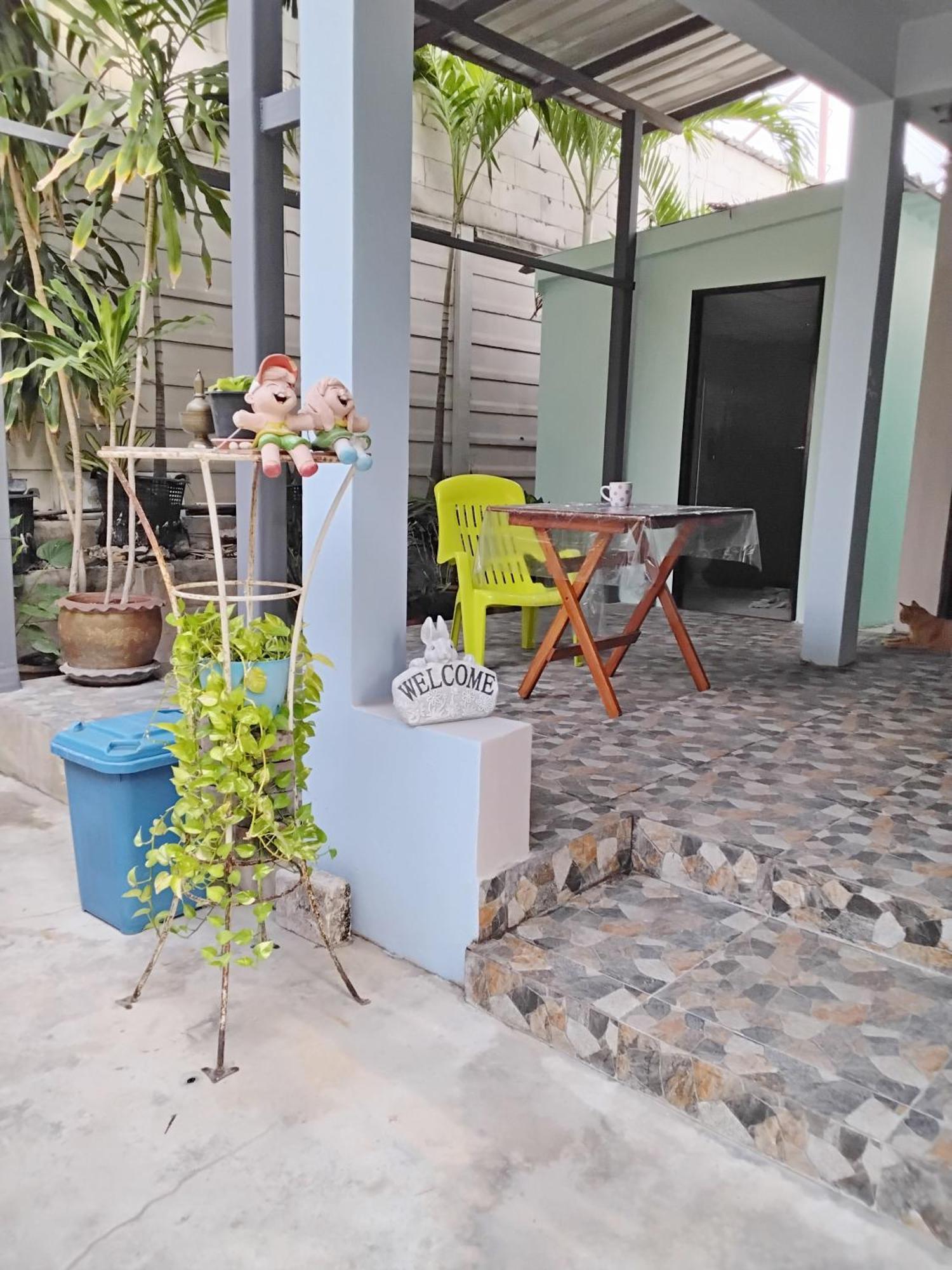 Mango Tree Guestroom Bangkok Exterior photo
